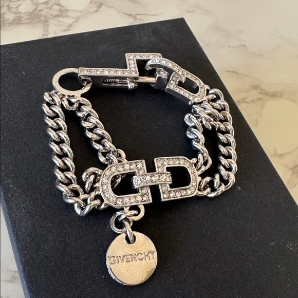 Givenchy Bracelet - Picture 9 of 11